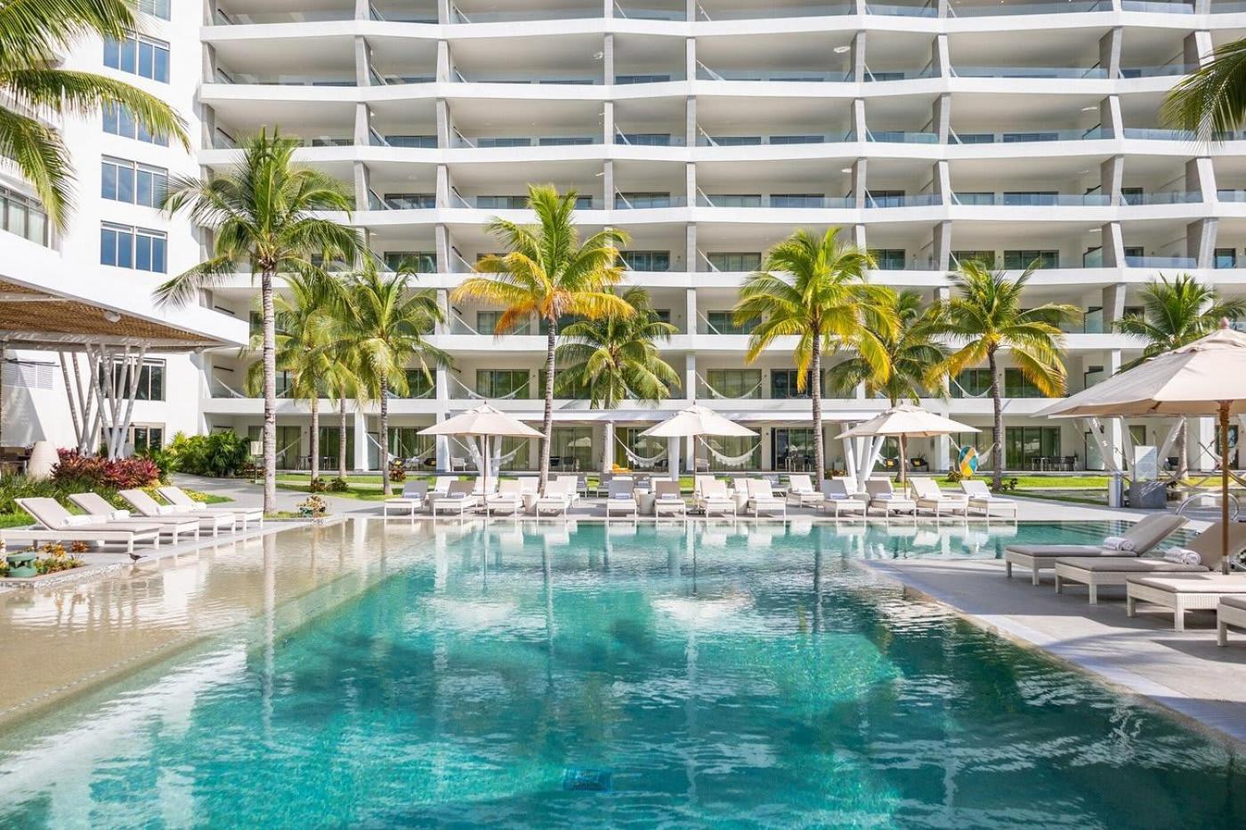 2br Oceanview Garza Blanca Cancun